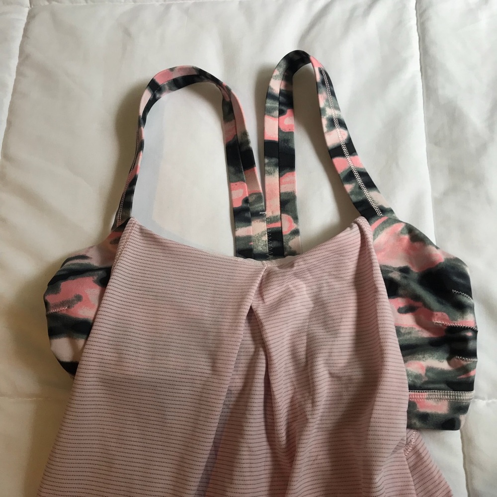 Lulu lemon Size 2 Work out top.